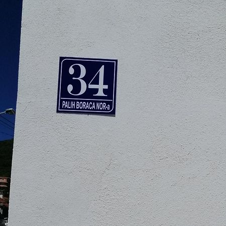 Studio Apartman Irena 2 Bijela Kültér fotó